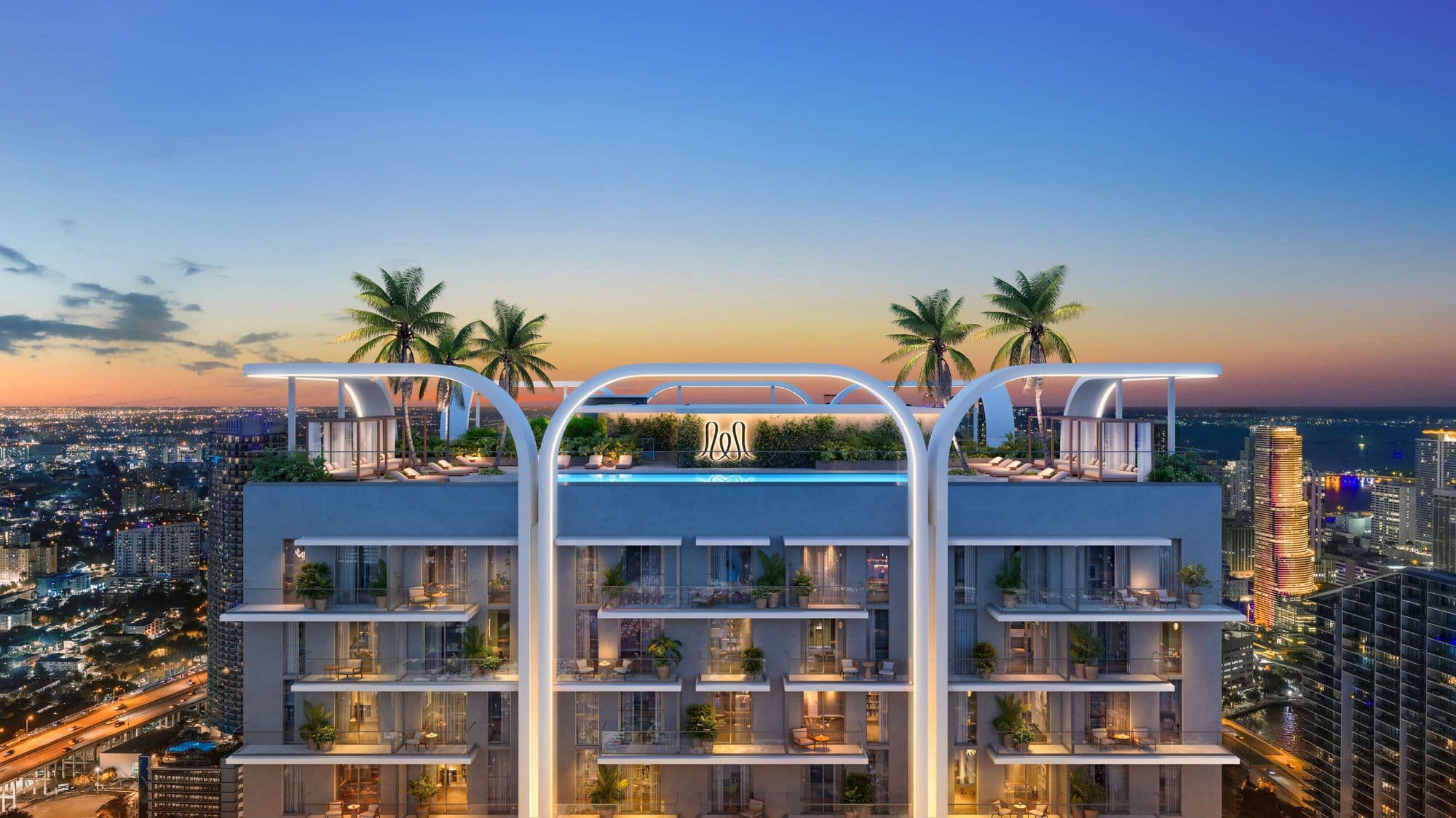El rooftop y sus arcos al atardecer