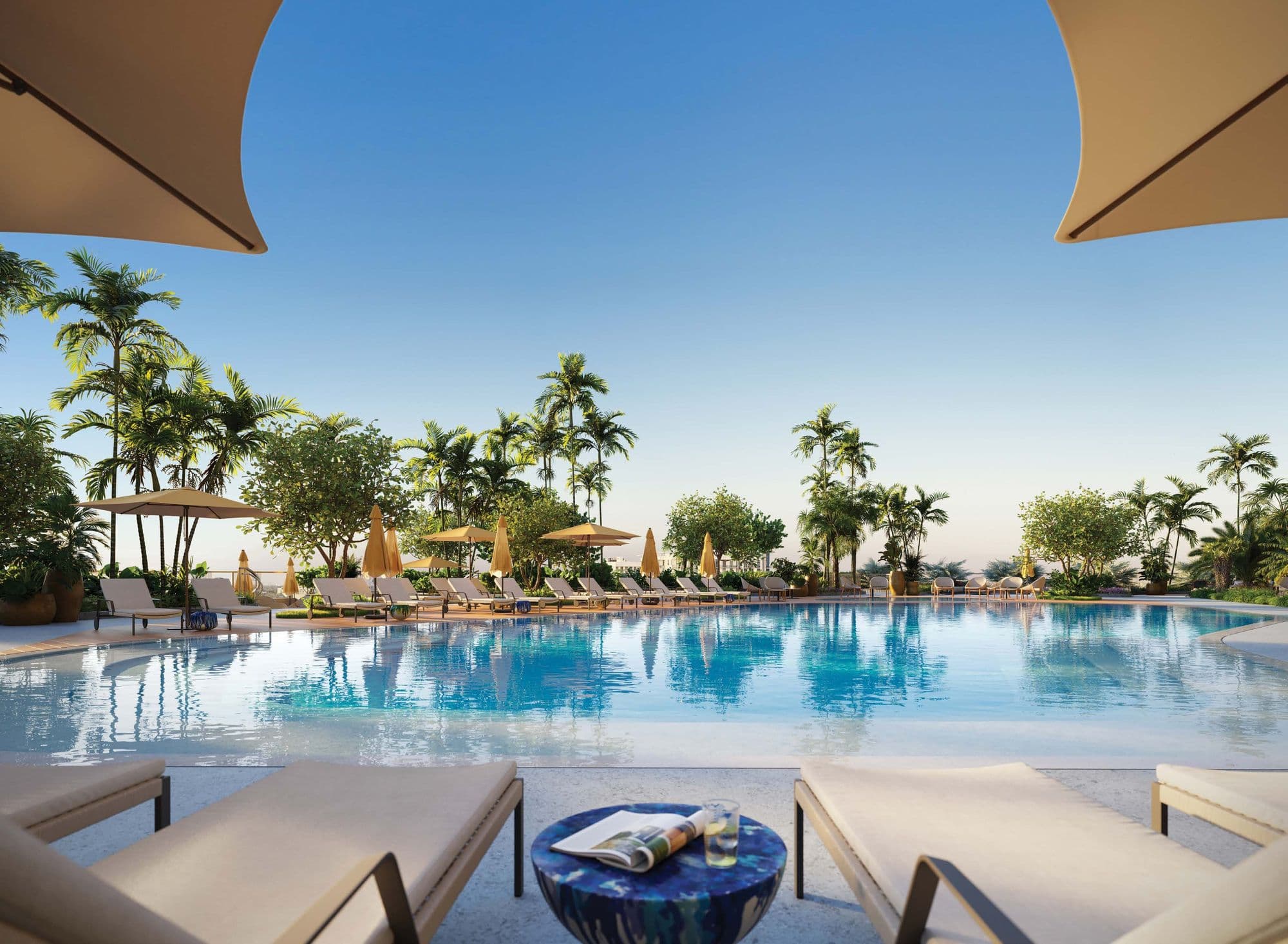 Piscina estilo resort del piso 8